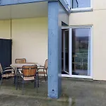 4 Person In