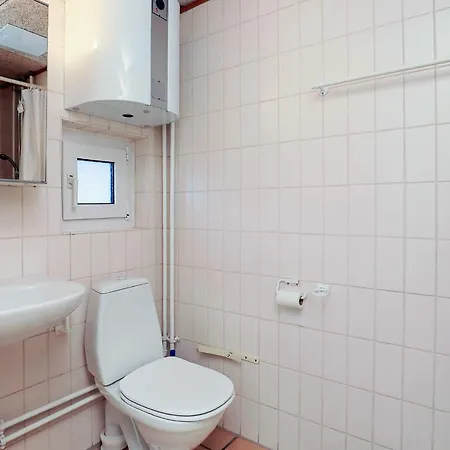 4 Person In Appartement *
